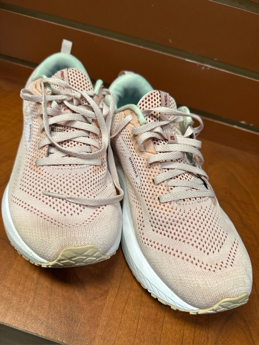 Brooks Revel Women’s Pink Mint Running Walking Sneakers - Picture 2 of 7